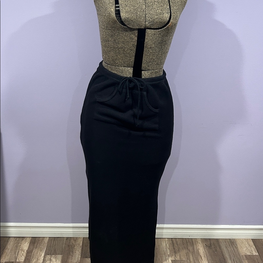 Chic Black Pencil Skirt for Women